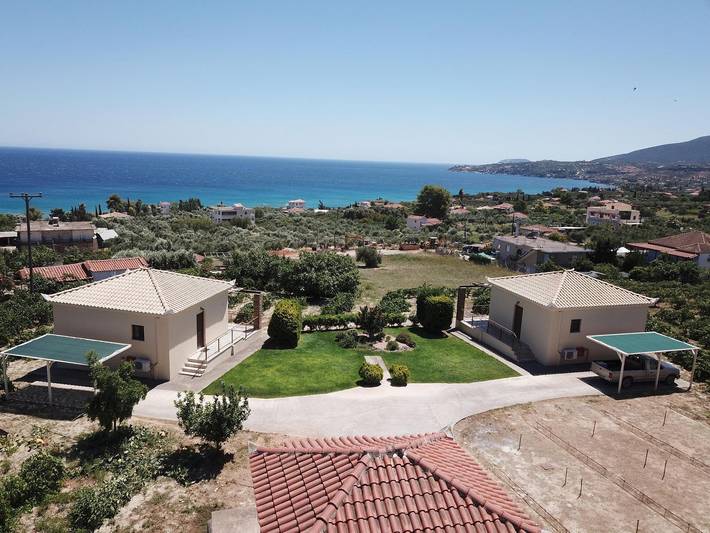 Gepflegte, idyllisch gelegenes Ferienhaus oberhalb des Zaga Strandes bei Koroni am Peloponnes. in Koroni, Messenien
