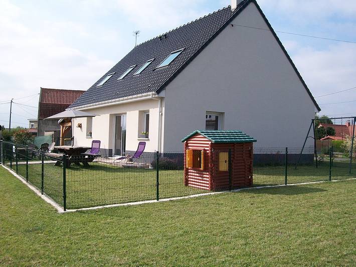 Gîte pour 6 personnes, avec terrasse et jardin, animaux acceptés