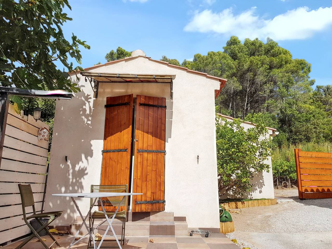 Hel studio-lejlighed, Charmerende studio med fælles pool i Draguignan, 42 m² in Draguignan, Draguignan regionen