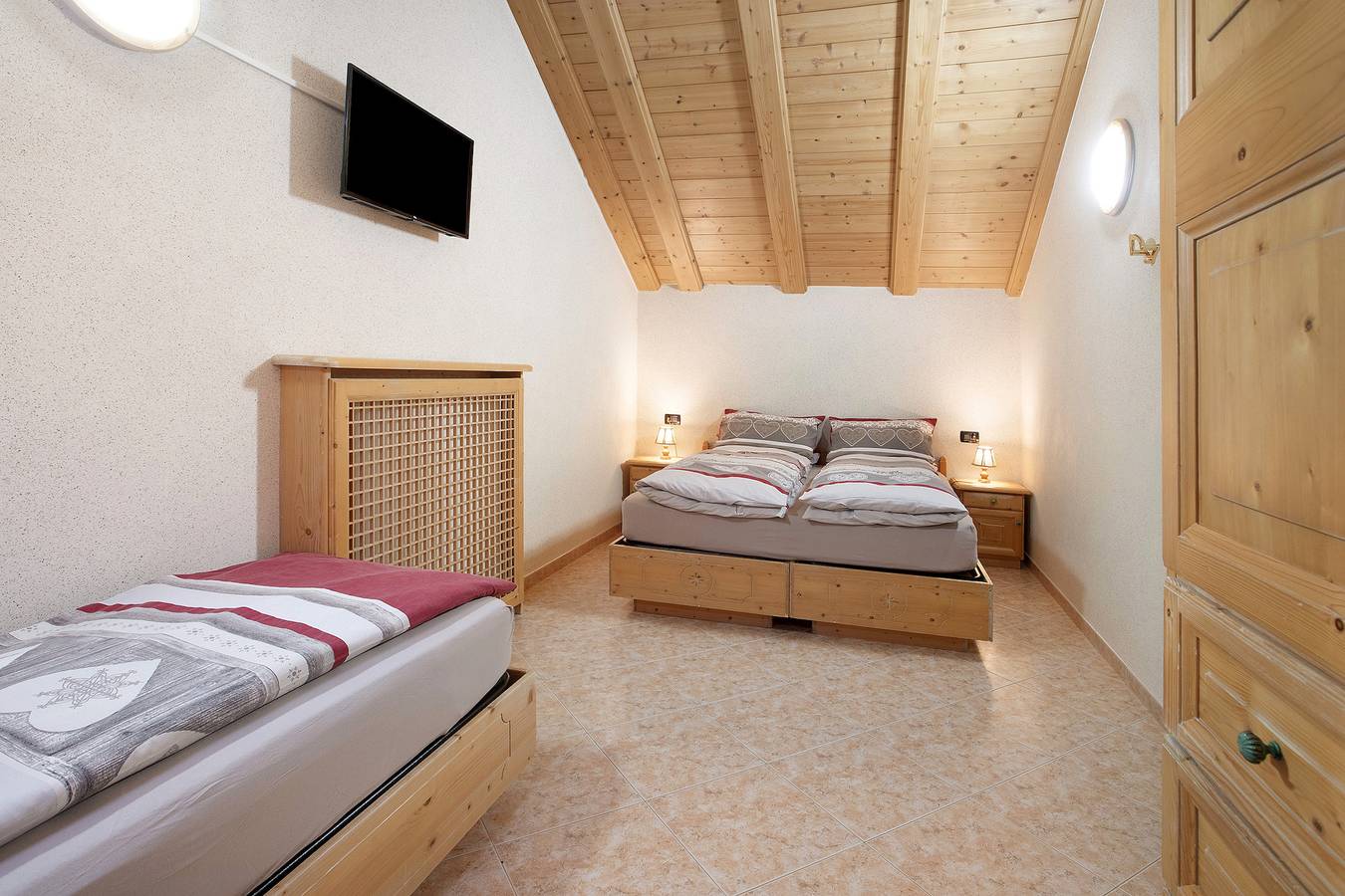 Ganze Wohnung, Ferienwohnung 'Gemma' mit Bergblick, gemeinsamem Garten und Wlan in Livigno (Stadt), Livigno