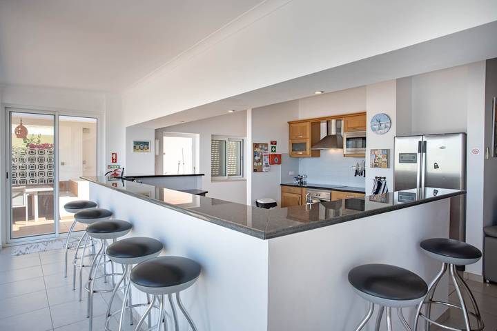 Ferienhaus für 10 Personen, mit Balkon und Garten in Lagoa - 3