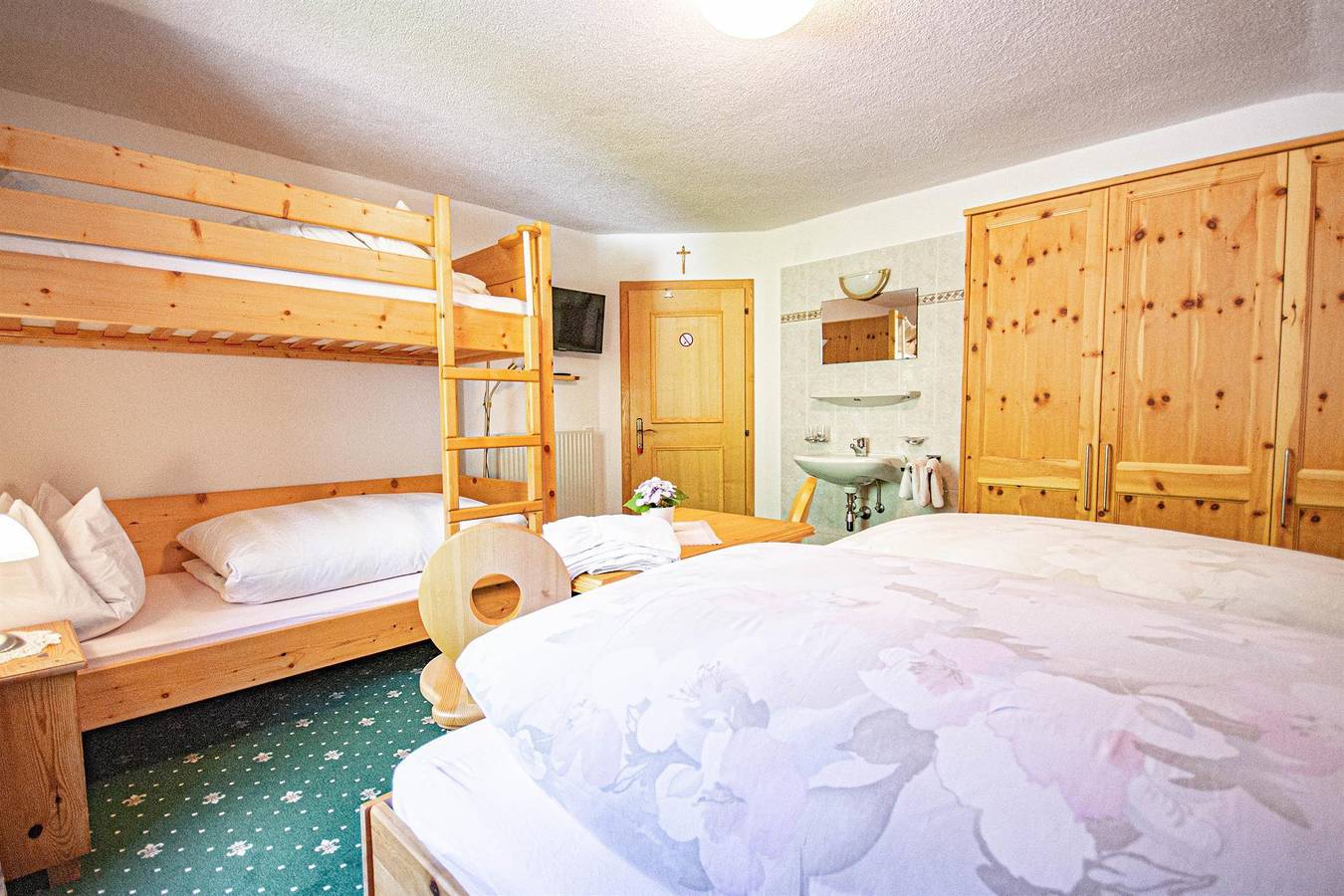 Ganze Ferienwohnung, Ferienwohnung Olpererblick in Schmirn, Zillertaler Alpen