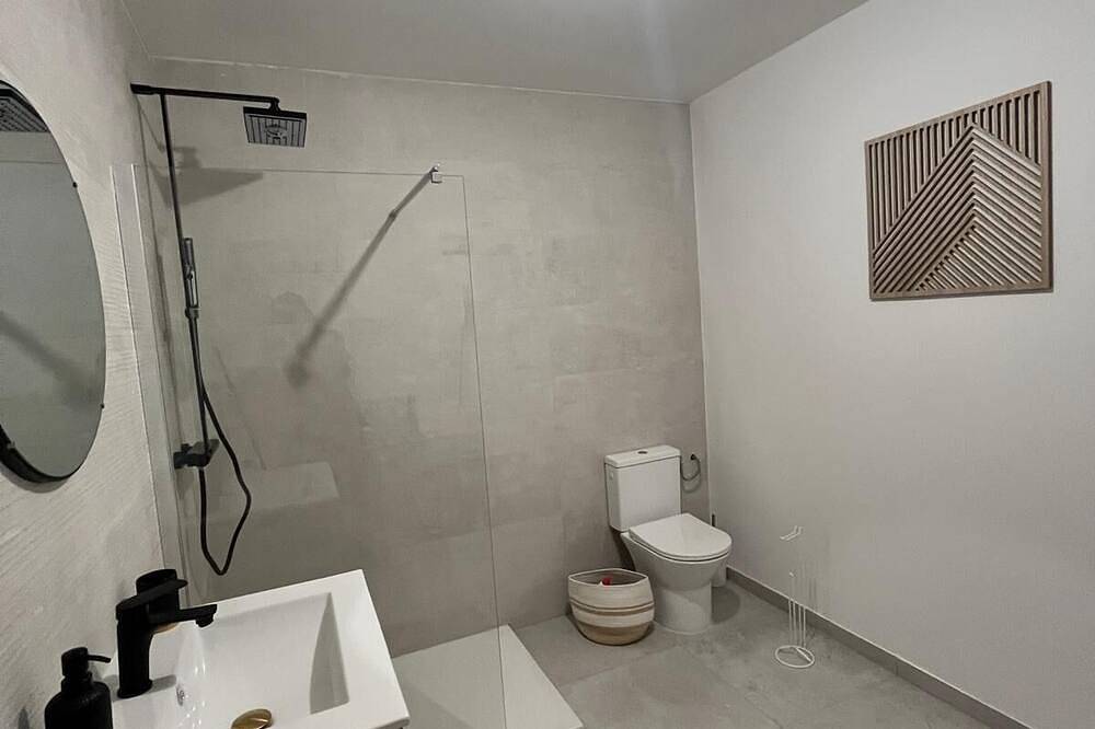Entire apartment, Cosy, bright studio 3 min from shops - Near Perpignan & beaches. in Pia, Côte d'Améthyste