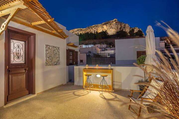 Chalet para 6 personas, con terraza y vistas en Lindos