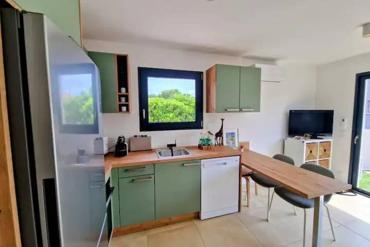 Location de vacances pour 4 personnes, avec terrasse à Sainte-Marie-la-Mer - 4