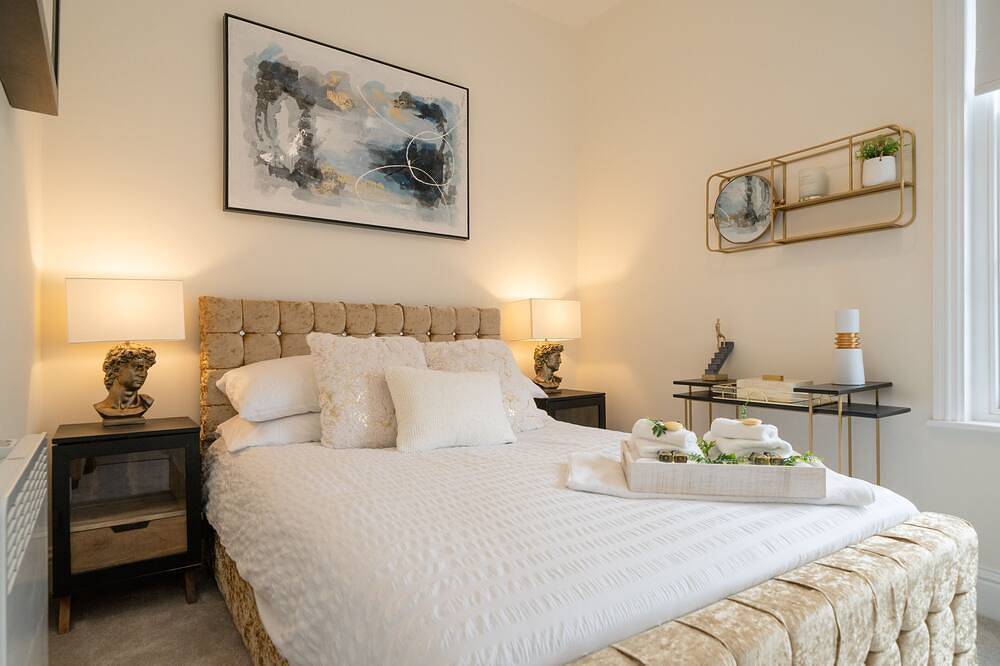 Entire apartment, The Regal Apartment - Close to The Pantiles in Royal Tunbridge Wells, Kent