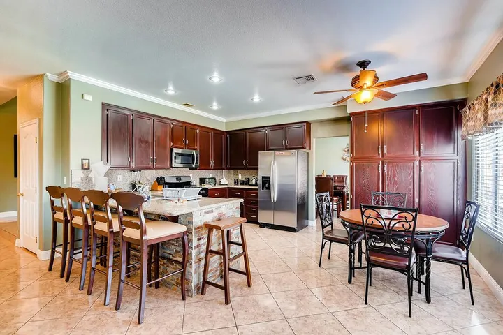 Vacation house for 10 people, with balcony - 1