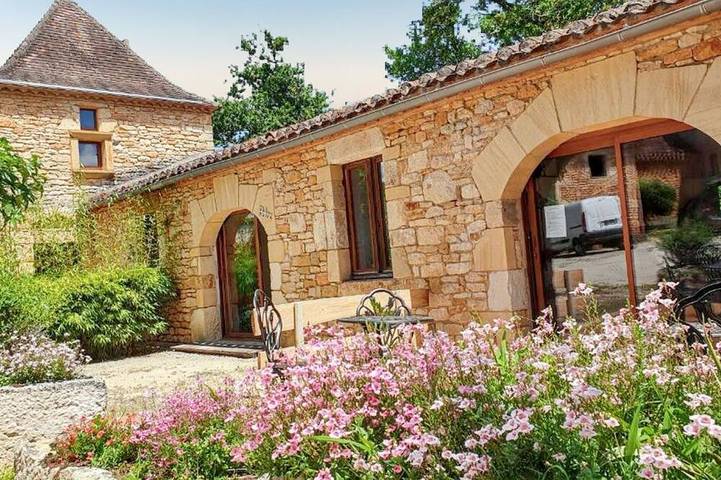 Maison de vacances pour 4 personnes, avec jardin ainsi que piscine et balcon, animaux acceptés