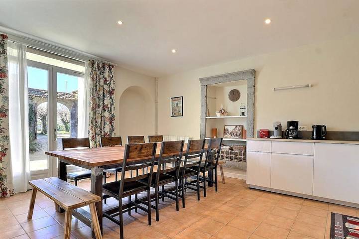 Holiday home for 12 people, with pool - 1