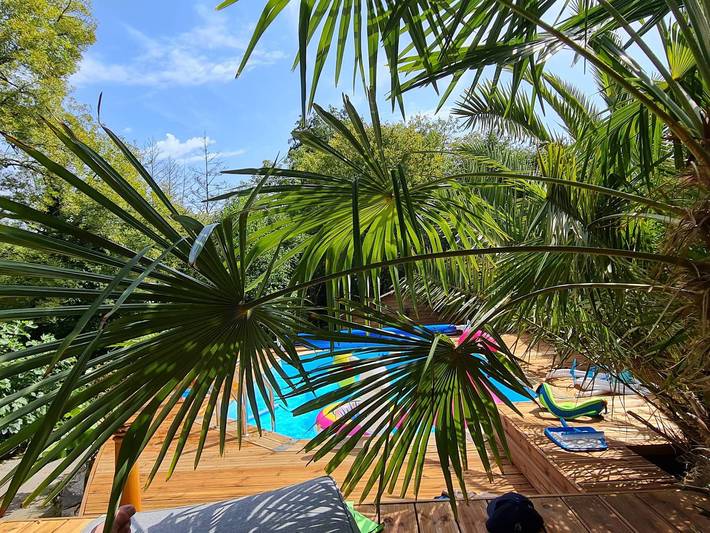 Bed and Breakfast 'Chambre Romantique' with Shared Pool, Shared Terrace and Wi-Fi in Saint-Avé, Regional Naturpark i Golfe du Morbihan