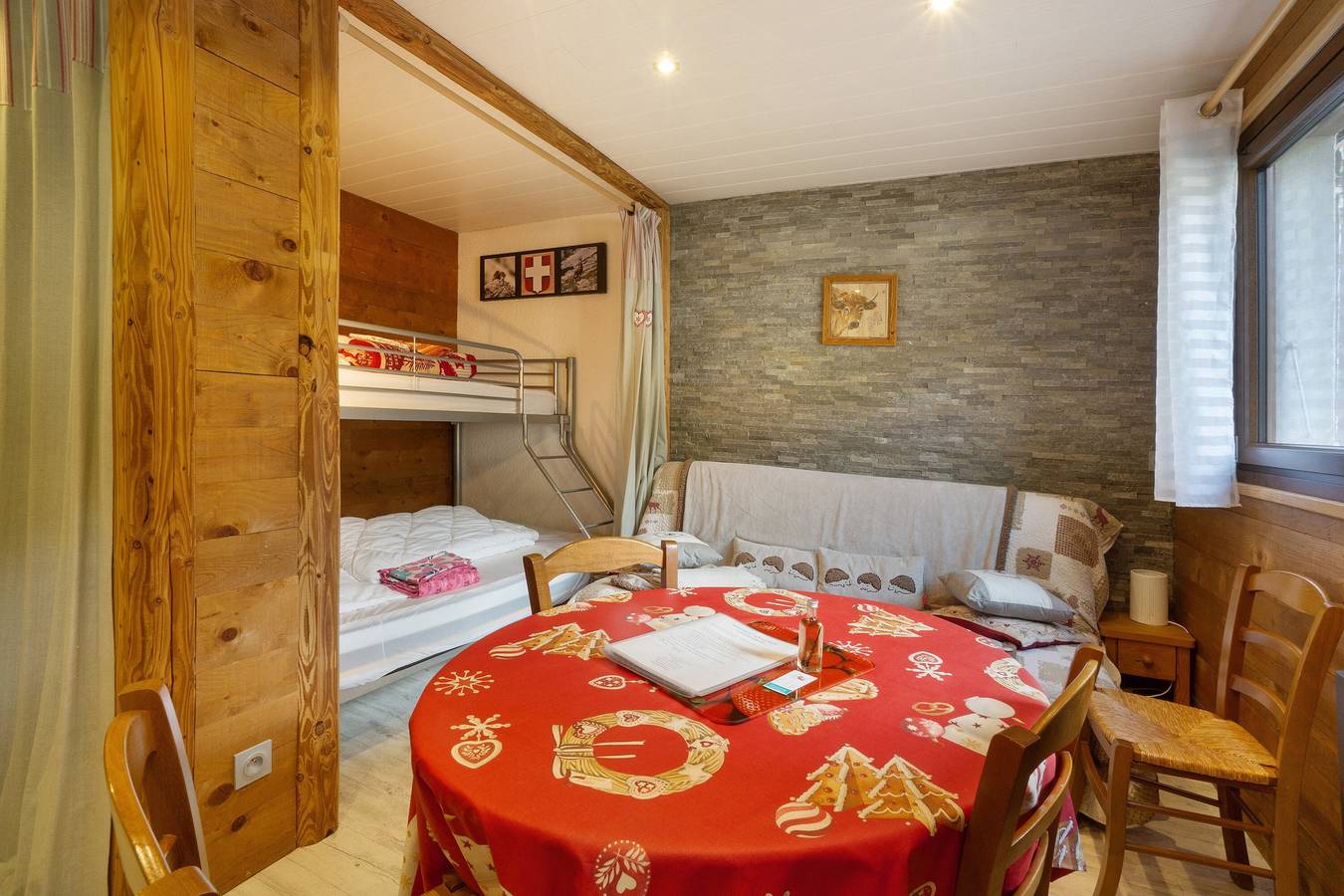 Studio entier, Studio 'Les Airelles 32' avec vue sur la montagne et Wi-Fi in La Norma, Villarodin-Bourget