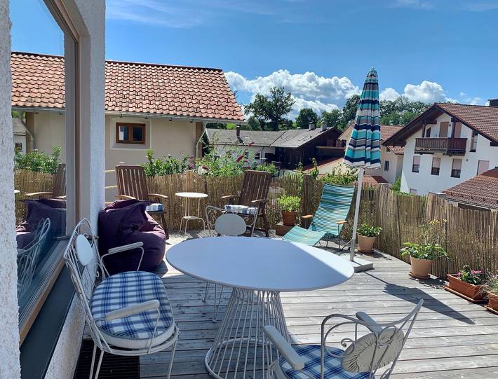 Ferienwohnung für 12 Personen, mit Garten und Seeblick, kinderfreundlich in Chieming - 2