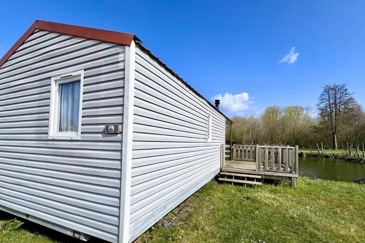 Camping pour 4 personnes, avec Terrasse et Jardin ainsi que Vue et Vue sur le lac