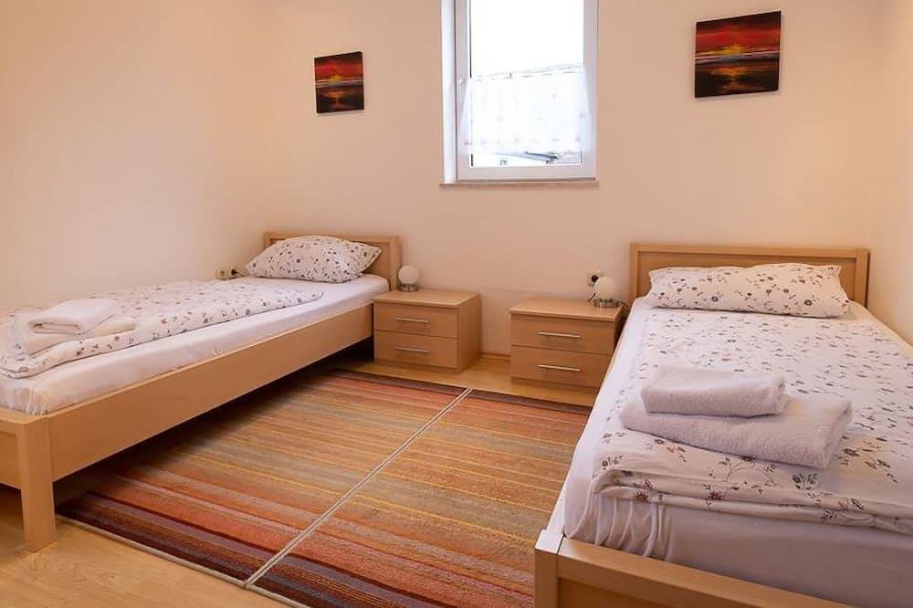 Ganze Wohnung, Ferienwohnung Harmonie - Feriendorf Slawitsch in Bad Sulza, Weimarer Land