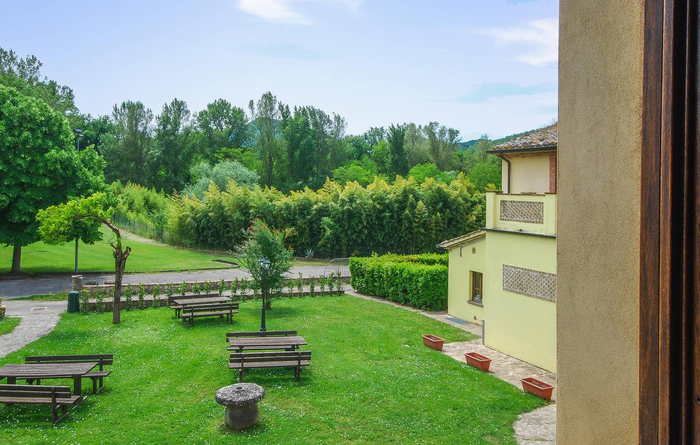 Apartamento vacacional entero, Retiro junto al lago con piscina, aire acondicionado y aparcamiento en Umbertide in Montone (Italia), Valtiberina