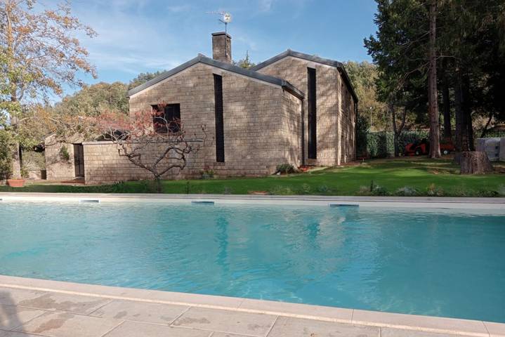 Casa vacanza per 11 persone, con piscina in Parco nazionale dei Monti Sibillini