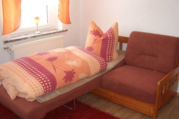 Ferienwohnung für 3 Personen, mit Garten in Gelenau (Erzgebirge) - 2