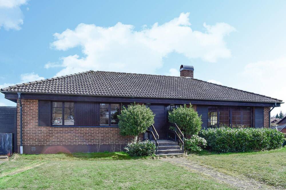 Awesome home in Asarum with sauna in Karlshamns und Umgebung