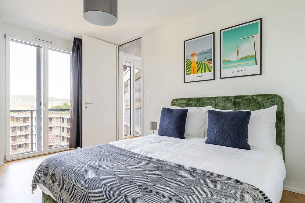 Ganze Wohnung, Blueground | Alt-Wiedikon, balcony, nr Uetliberg in Zürich, Bezirk Zürich