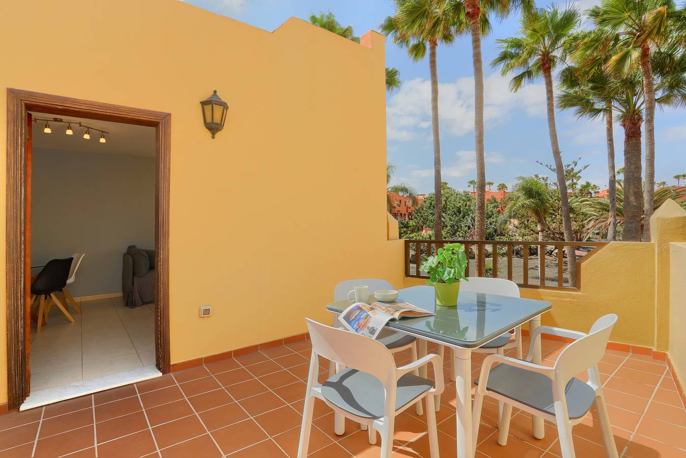 Apartamento entero, Apartamento Vacacional 'Oasis Royal F306' con Piscina Compartida, Terraza Privada y Wi-Fi in Corralejo, La Oliva