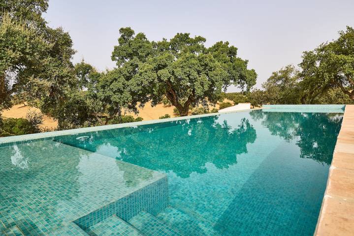 Casa rural para 20 personas, con Balcón además de Jardín y Piscina para niños en Posadas