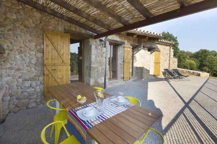 Casa rural para 6 personas, con jardín y vistas, Familias con niños en Lladó