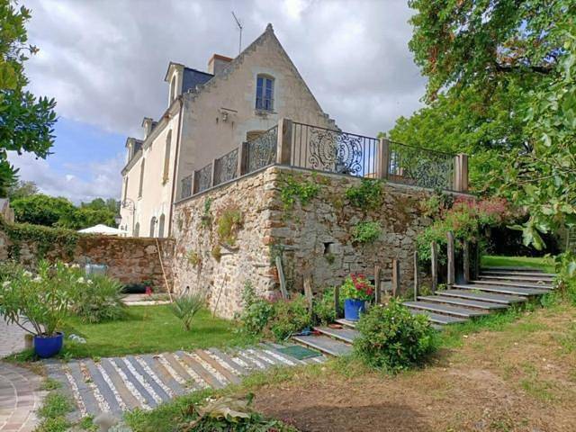 Location de vacances pour 4 personnes, avec vue et jardin à Saint-Sulpice (Maine-et-Loire)