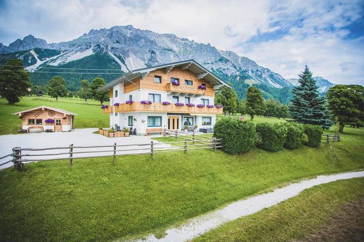 Bed and Breakfast für 4 Personen, mit Ausblick und Garten sowie Balkon und Sauna - 1