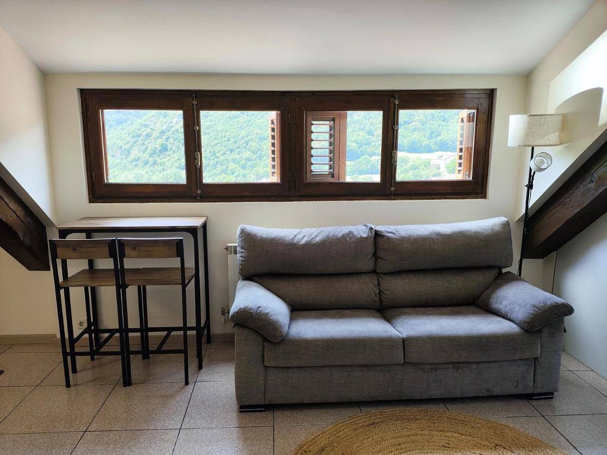 Appartement entier, Apartamento ático Belabarce in Isaba, Pyrénées espagnoles
