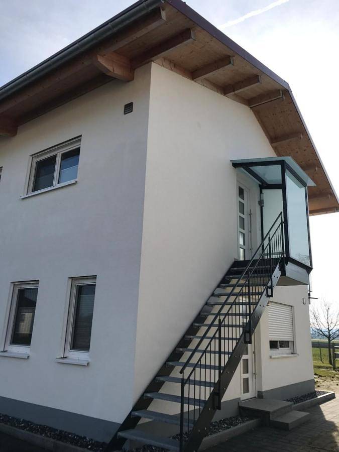 Gîte pour 6 personnes, avec balcon et vue à Rielasingen-Worblingen - 2