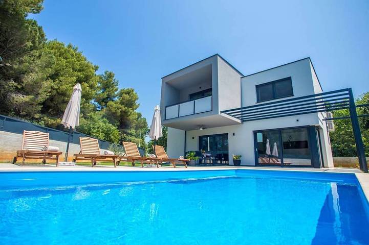 Villa für 6 Personen, mit Garten und Balkon - 1