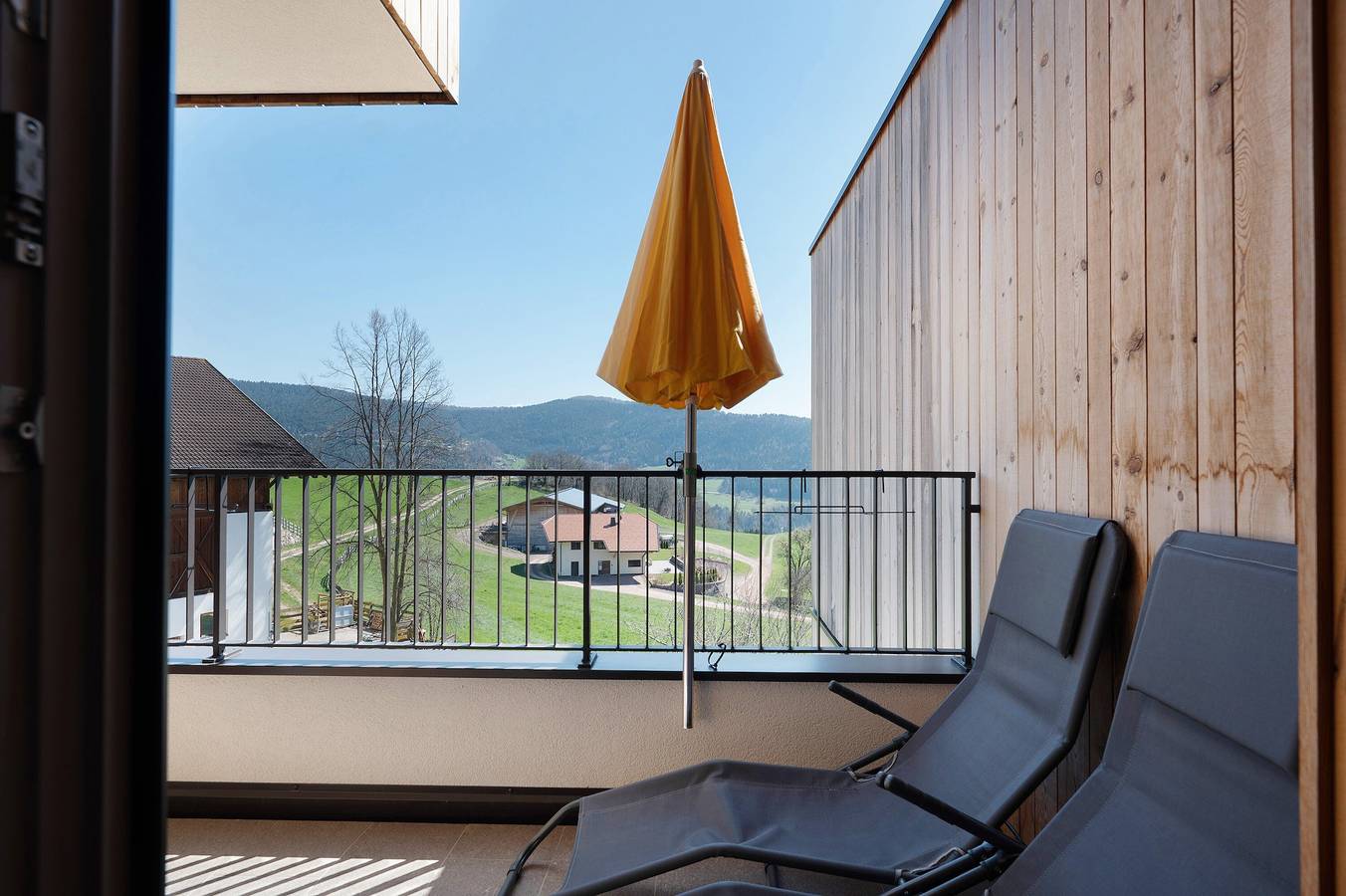 Appartement entier, Appartement 'Moarhof Minze' avec vue sur les montagnes, jardin partagé et Wi-Fi in Salonetto, Meltina