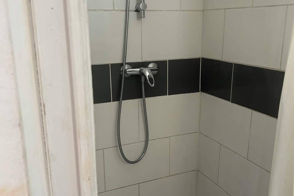 Apartamento entero, Studio Fonctionnel et Paisible Proche Paris in Bondy, Sena-Saint Denis