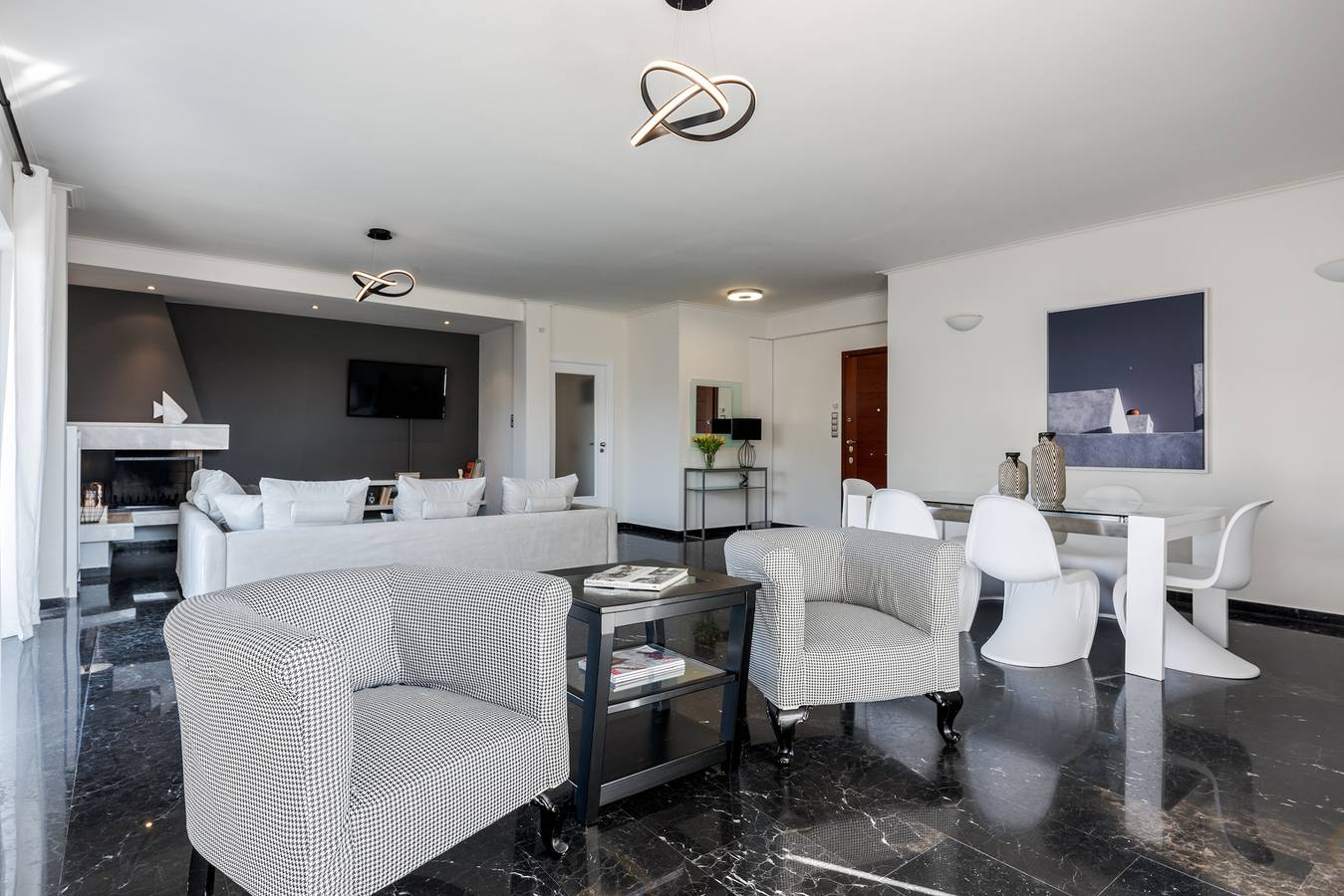 Ganze Wohnung, Elegant 3 dbrm apt iin the Heart of Glyfada in Glifada, Süd-Athen