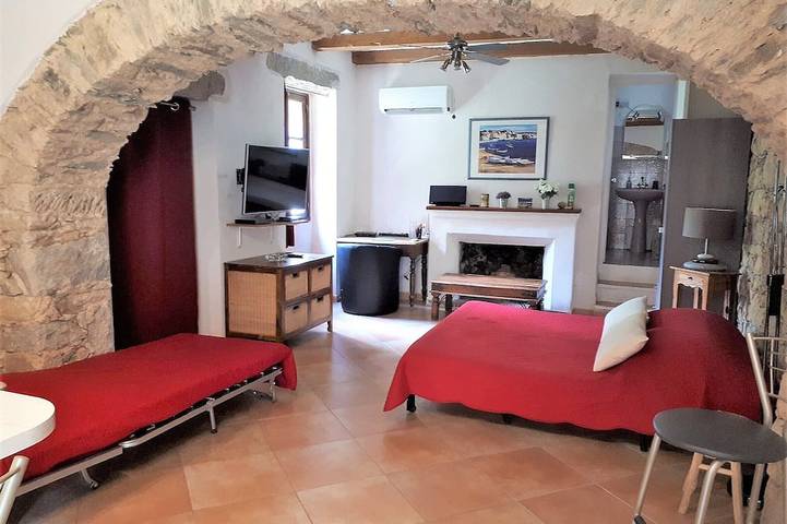 Gîte pour 3 personnes, avec jardin et terrasse à Isolaccio-di-Fiumorbo - 3