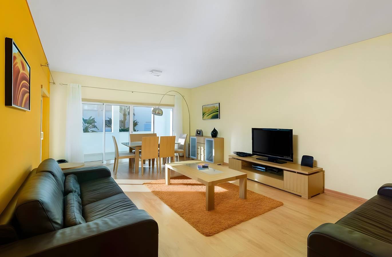 Apartamento entero, Apartamento 'Buzios - By Staywise' con piscina compartida, Wi-Fi y aire acondicionado in Praia da Rocha, Portimão