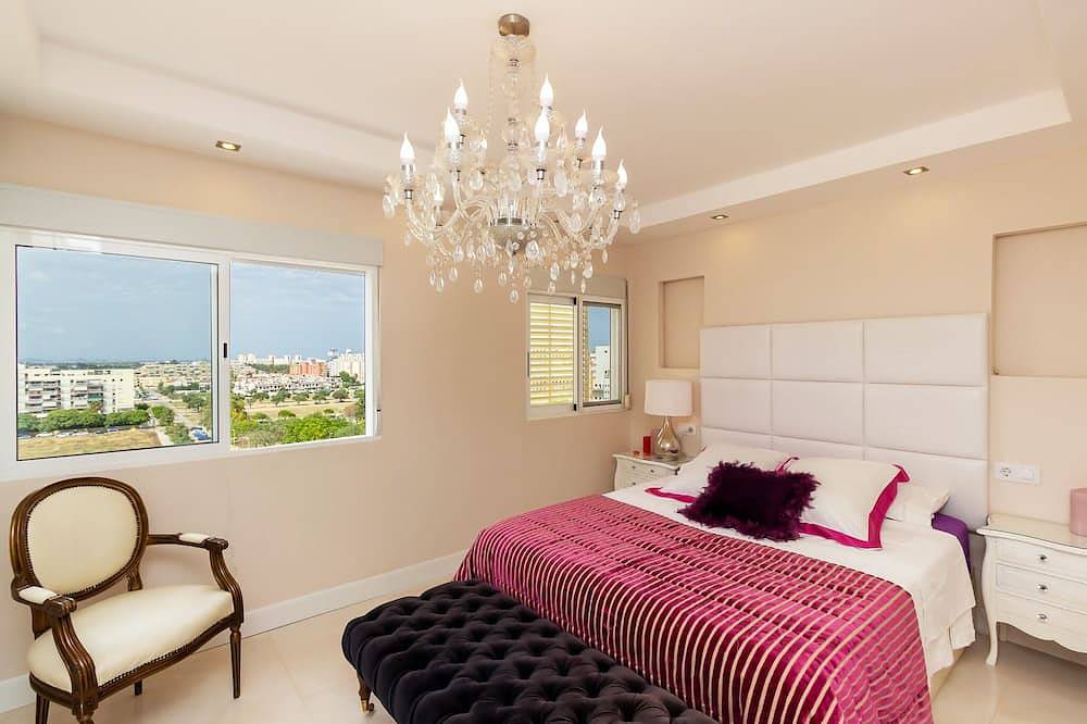 Apartamento entero, The White Apartment: Luxury, Beach and Design in Playa Puebla de Farnals, Puebla de Farnals