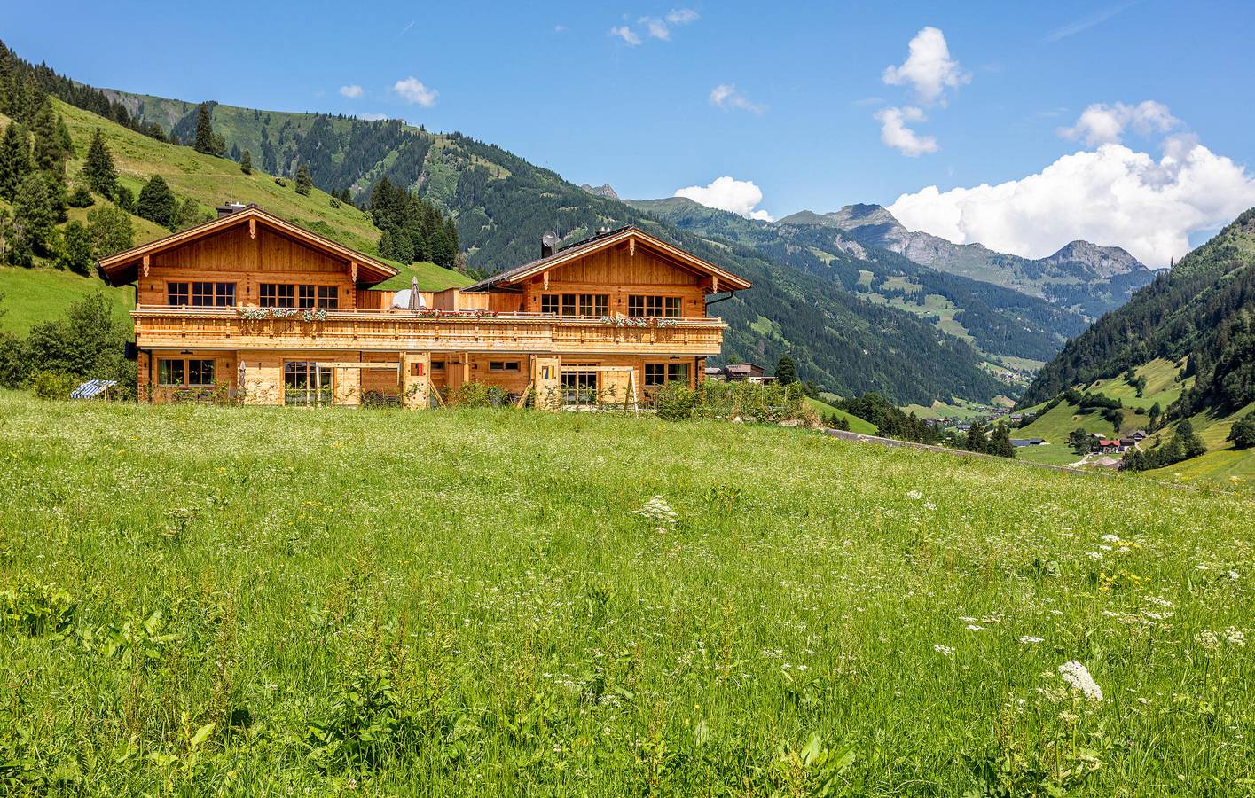Apartment mit Bergblick, Sauna und Whirlpool im Freien, 200 m vom Fluss entfernt in Großarl, Ski Amadé