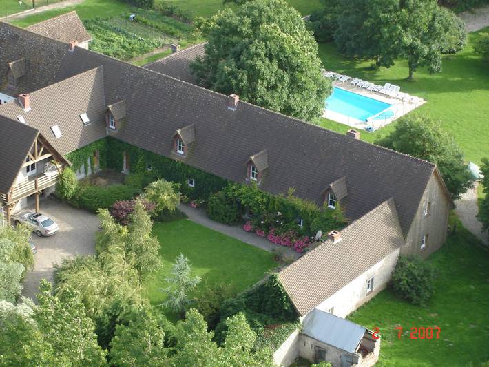 Gîte pour 8 personnes, avec piscine et jardin - 1