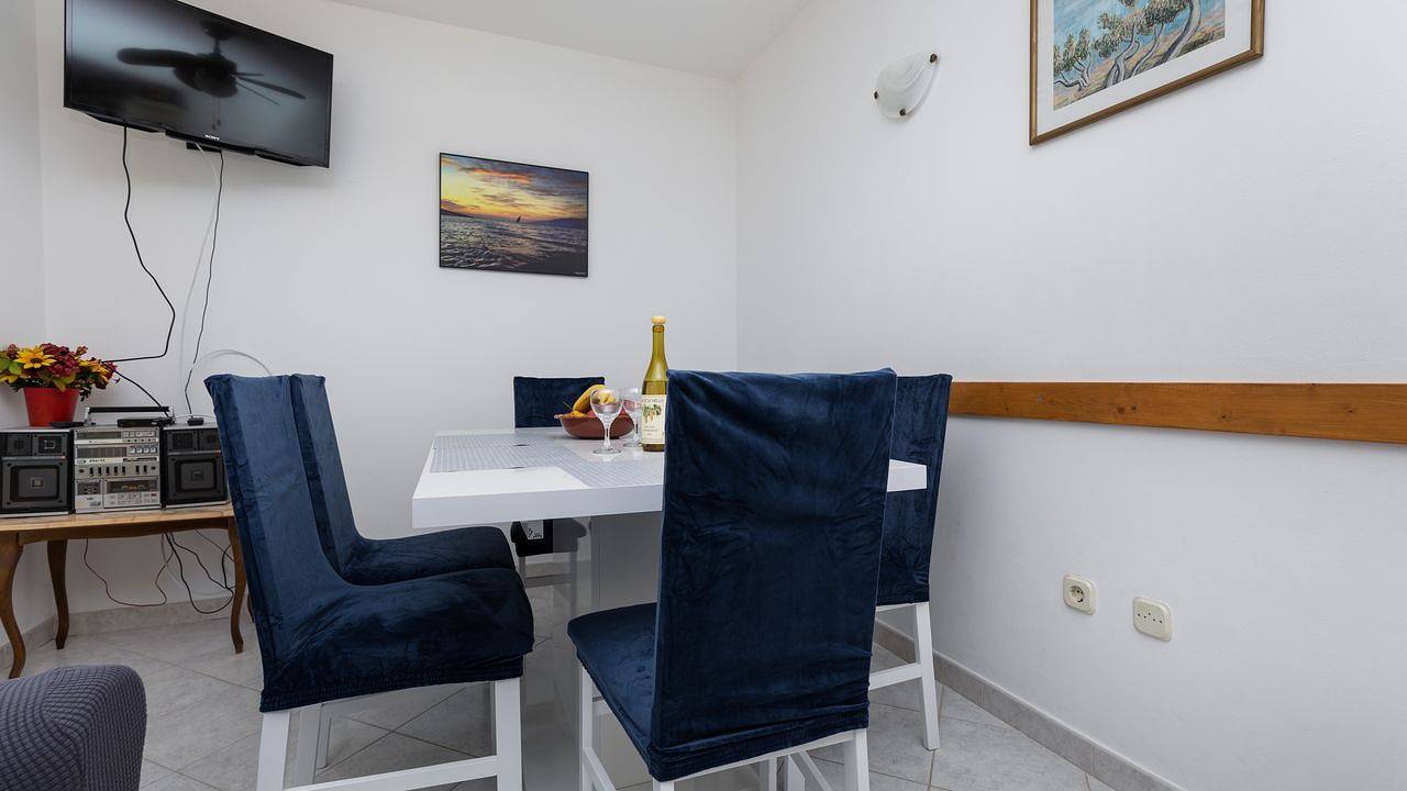 Cały apartament wypoczynkowy, Ferienwohnung für 6 Personen (61 m²) in Mimice in Mimice, Żupania splicko-dalmatyńska