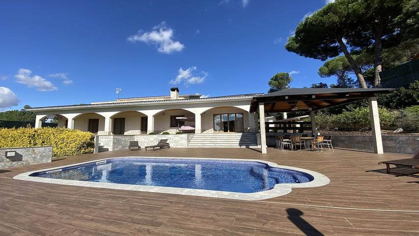 Casa rural para 13 personas, con jardín y piscina en Tordera - 4