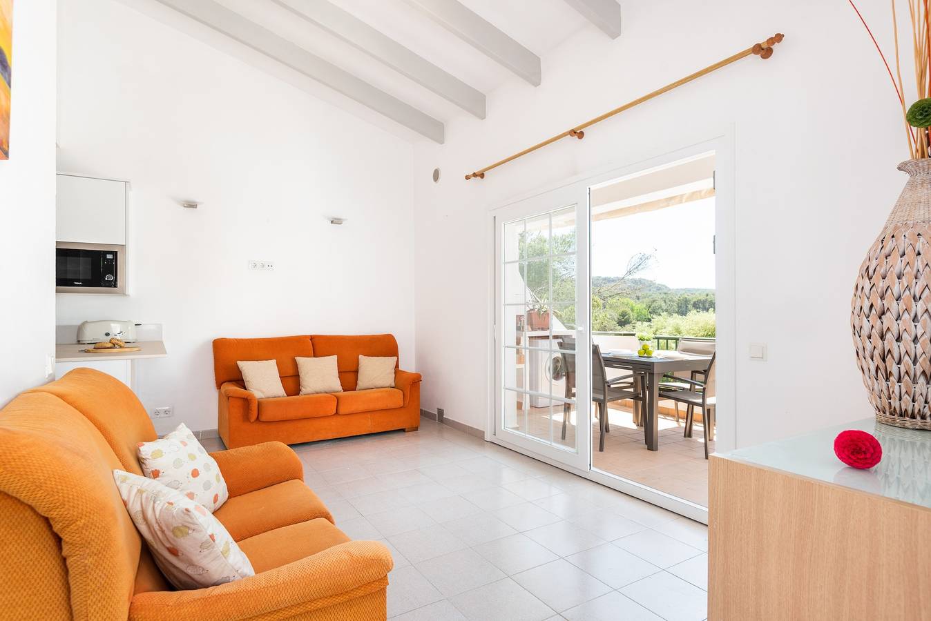Apartamento Dos Geckos: piscina compartida, Wi-Fi y aire acondicionado in Son Parc, Es Mercadal