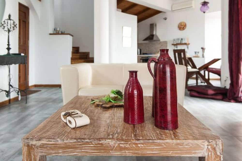 Deluxe Alonissos Island | Villa Elia | 1 Bedroom | Private Pool & Beautiful Sea in Alonissos