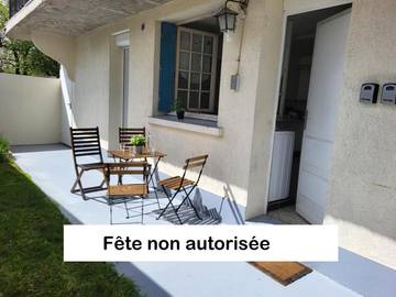 Gîte pour 6 personnes, avec terrasse à Trappes
