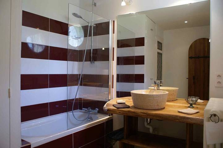 Château pour 11 personnes, avec jardin en Gironde - 4