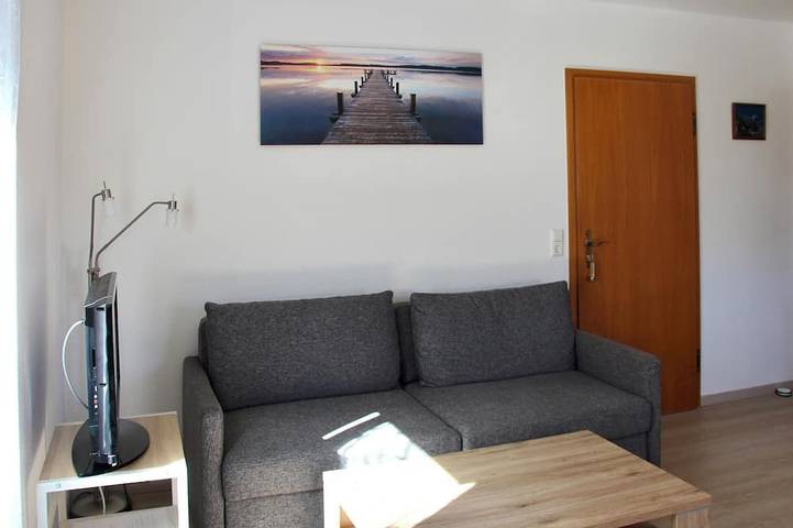 Ganze Wohnung, Gästehaus Reutemann Wg3 - Gemütliche Ferienwohnung mit Terrasse in Strandbad Nonnenhorn, Nonnenhorn