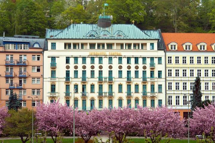 Hotel für 2 Personen, mit Terrasse und Pool sowie Whirlpool und Sauna in Karlsbad