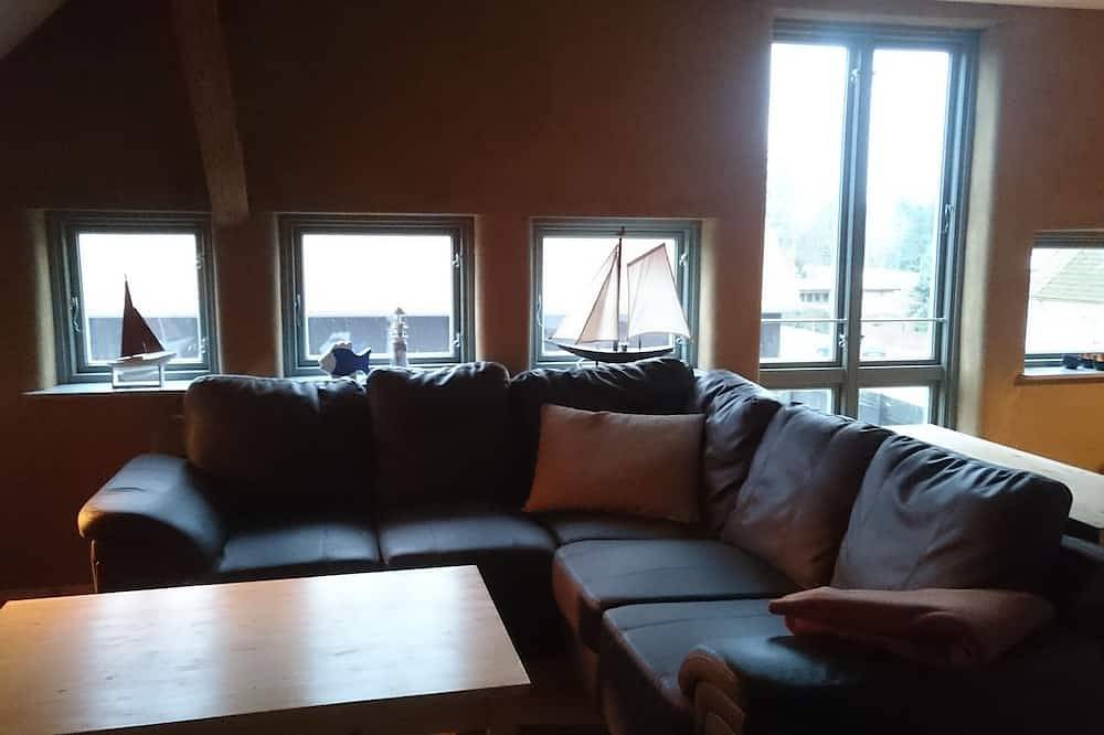 Ganze Wohnung, Urlaub im historischen Ambiente, strandnah mit Sauna und großem Garten in Vogelsang-Warsin, Vorpommern Greifswald