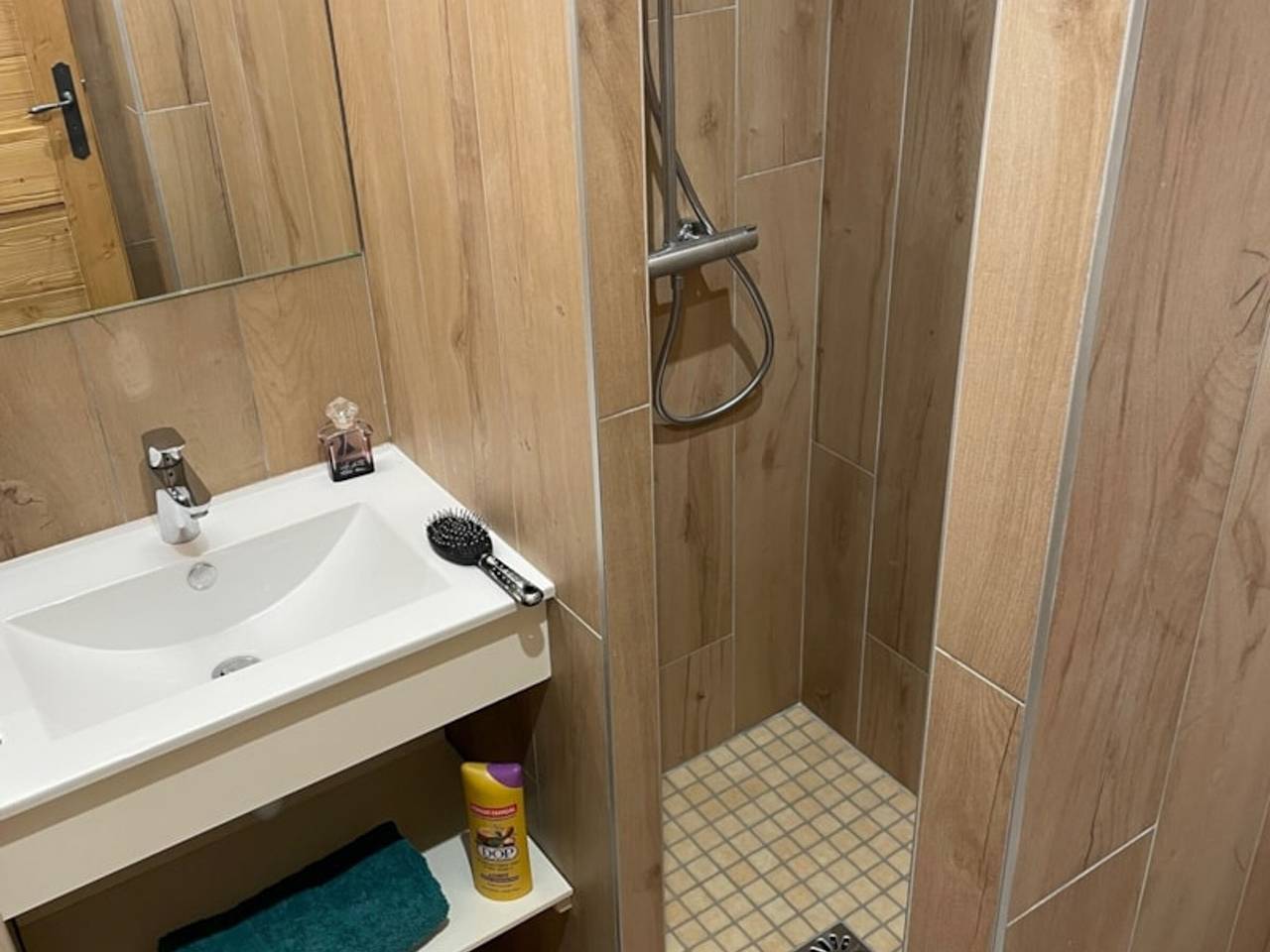 Ganze Wohnung, Gemütliches Studio für 4 mit Poolzugang in Grand-Bornand, nah an Pisten, Patinoire und Spielplatz in Rolle, Genfer See