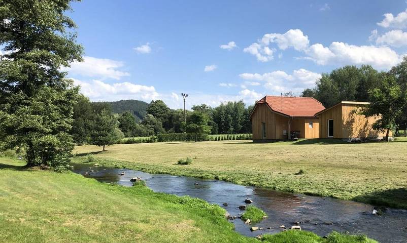Ferienhaus für 7 Personen, mit Whirlpool und Sauna sowie Garten - 1